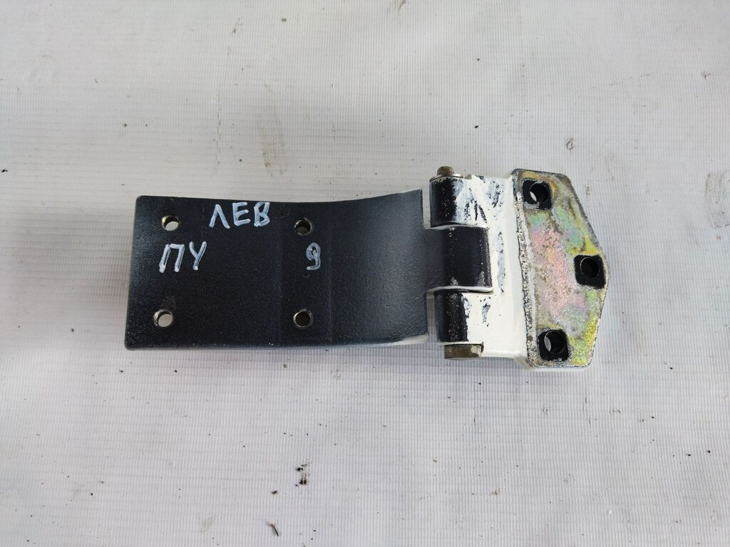 петля двери б/у - 1